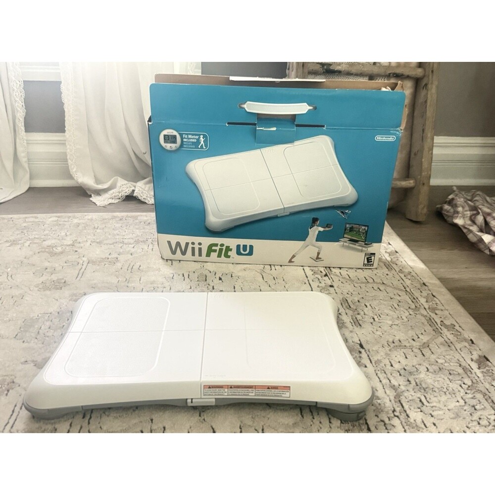 Nintendo Wii Fit U balance Board White with Original Retail Box. Tested.